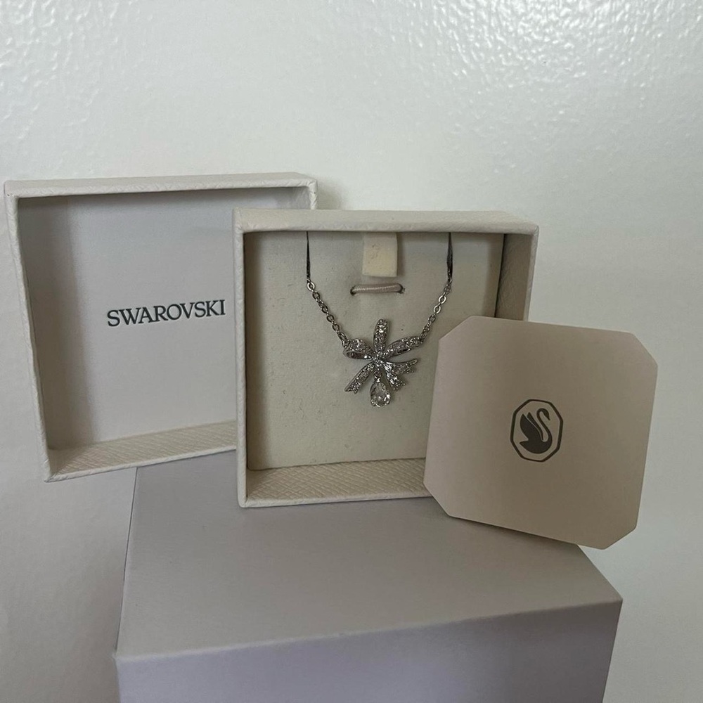 Swarovski silver Ribbon necklace